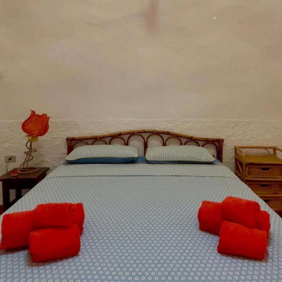Casa Vacanze Capurre "Trulli E Pajare A Due Passi Dal Pizzo" Gallipoli Exterior foto